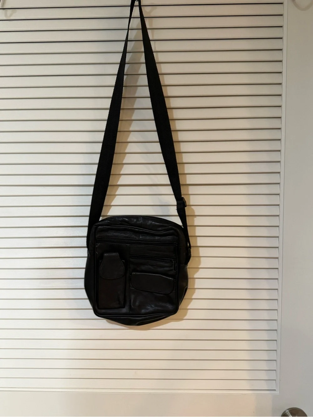 unisex Black Crossbody Organizer Bag - Classic Travel Shoulder Bag